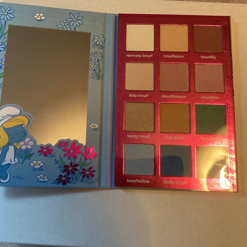 Smurfs Eyeshadow Palette New Unopened - Picture 2 of 3